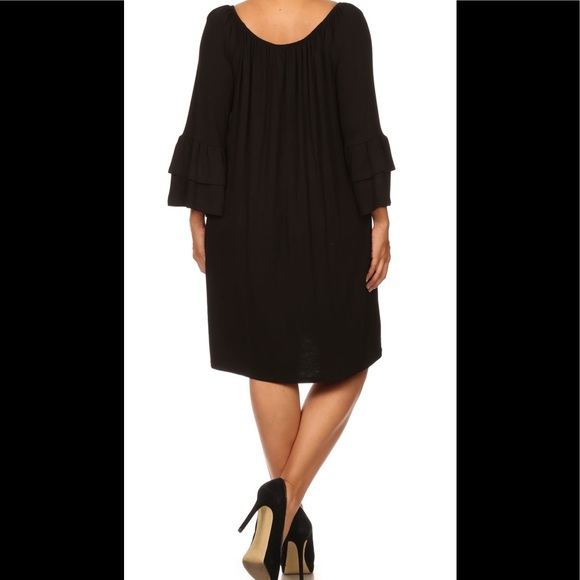 🔥 SOLD OUT!!🔥Plus Size Dress w/ Bell Sleeves - Picture 2 of 3